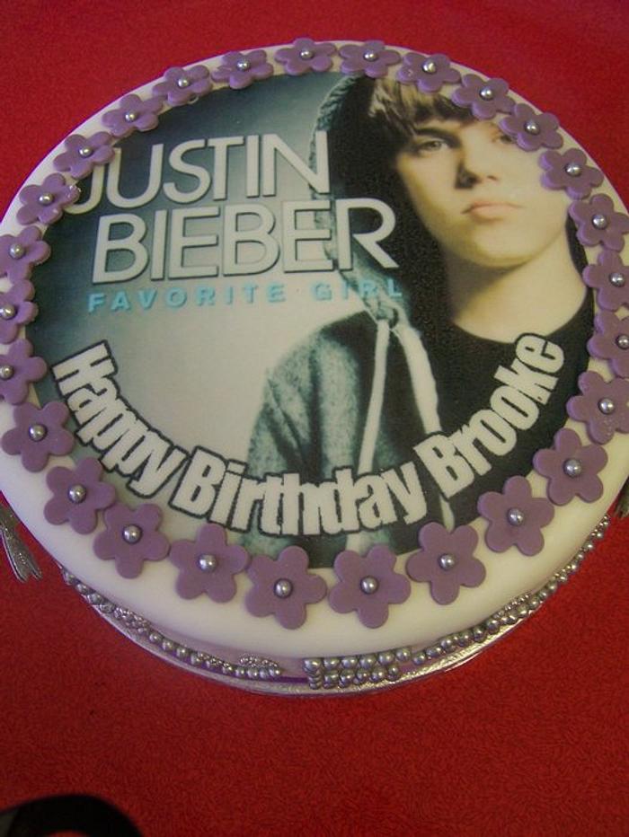 Justin Bieber cake