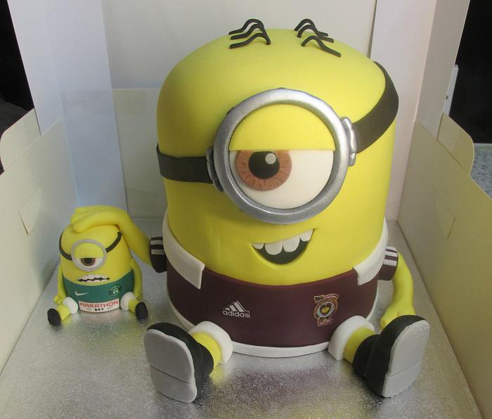 Minion cake - Big team, wee team.