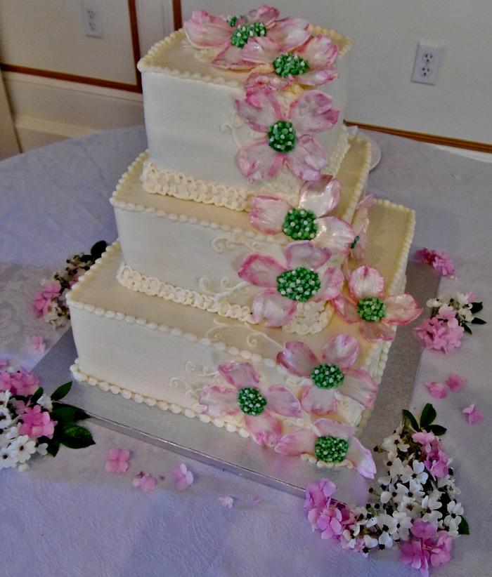 Dogwood buttercream wedding cake