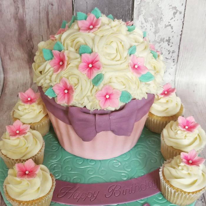 Giant Cupcake Birthday Cake