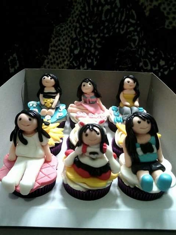 Character girls cupcake