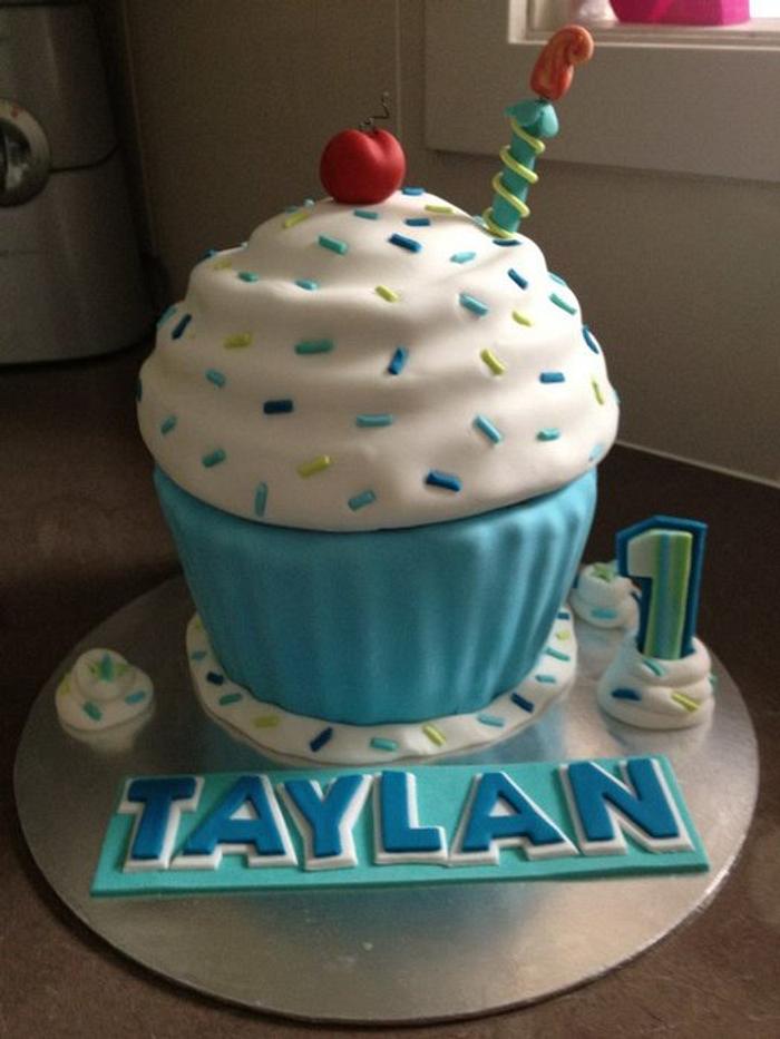 Giant 1st birthday Cupcake