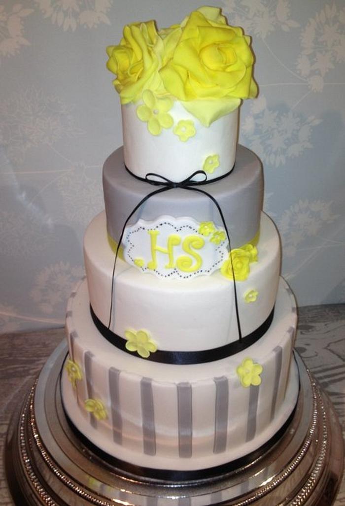 A Whimsical Gatsby Wedding Cake 