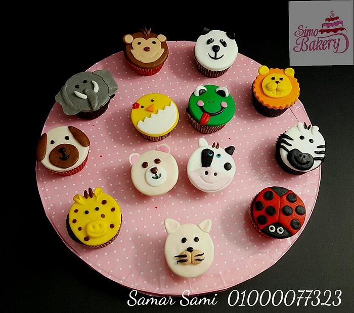 Farm animals cupcakes