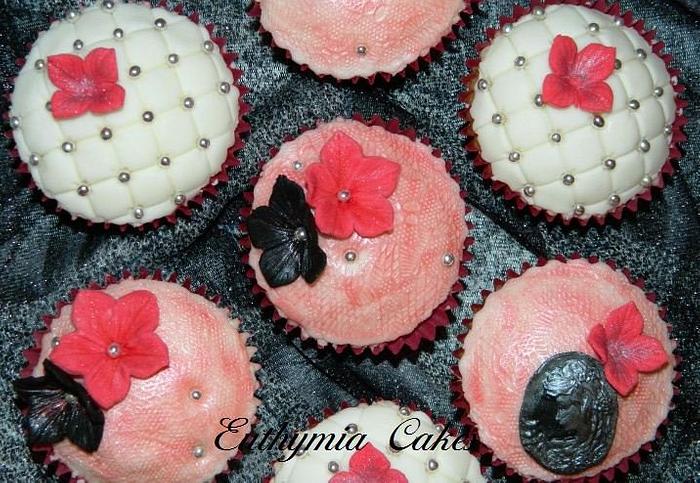 Pink/Black Cupcakes
