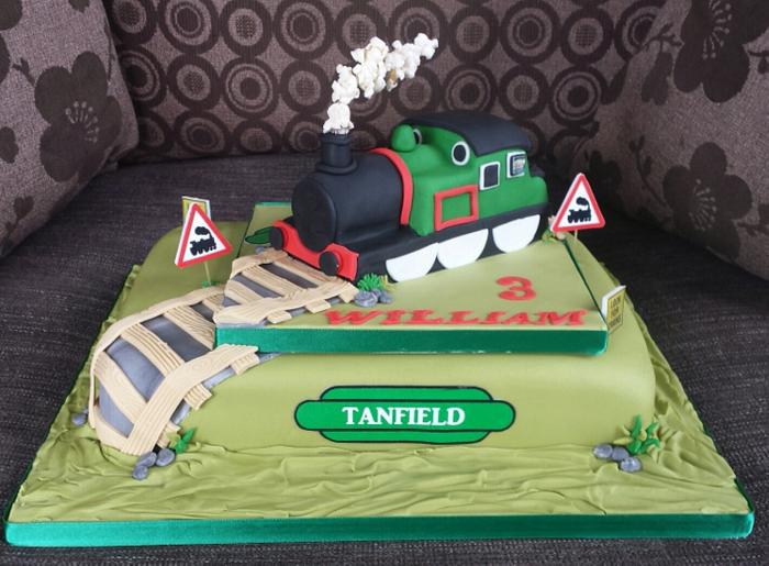 steam train cake