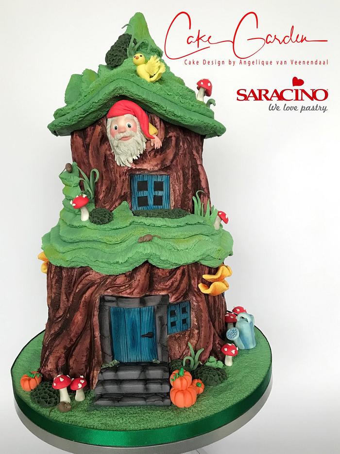 Gnome House cake