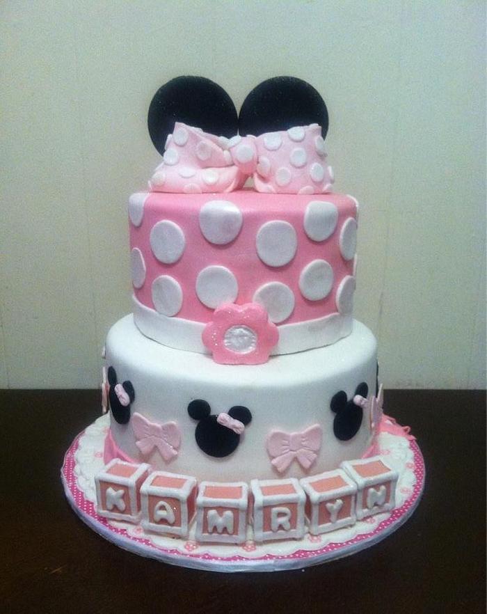 Minnie Mouse Baby shower cake