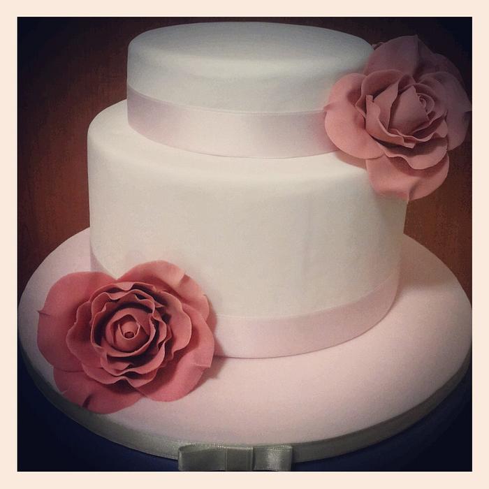 sweet roses cake