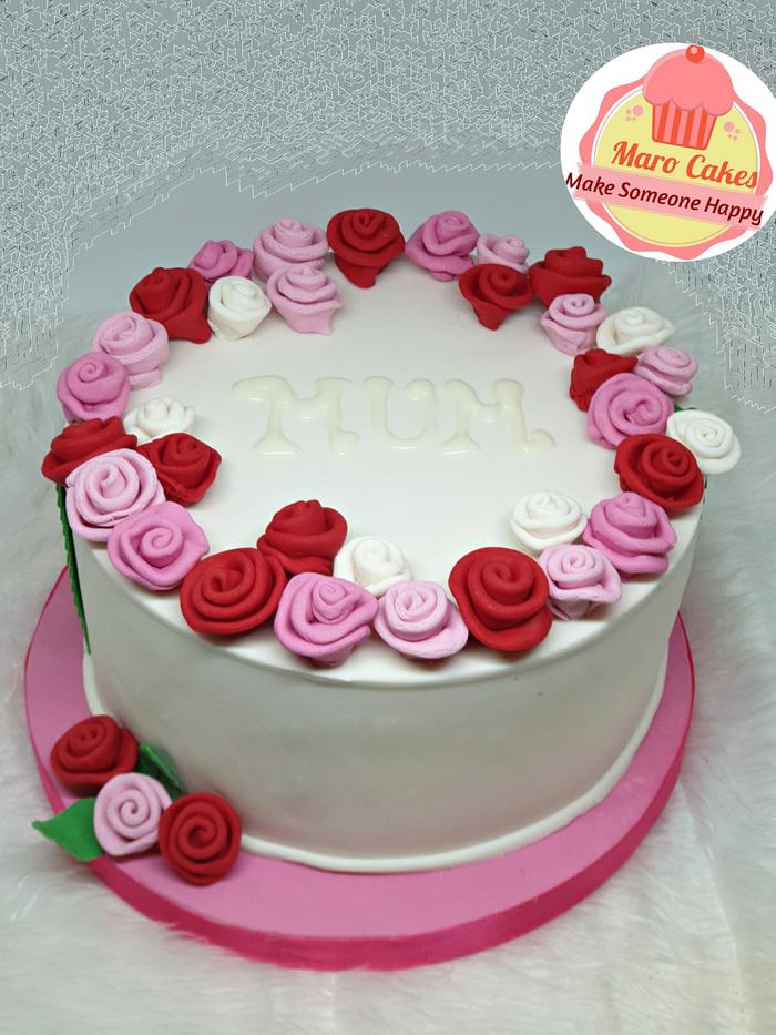 Flowery mother'day cake