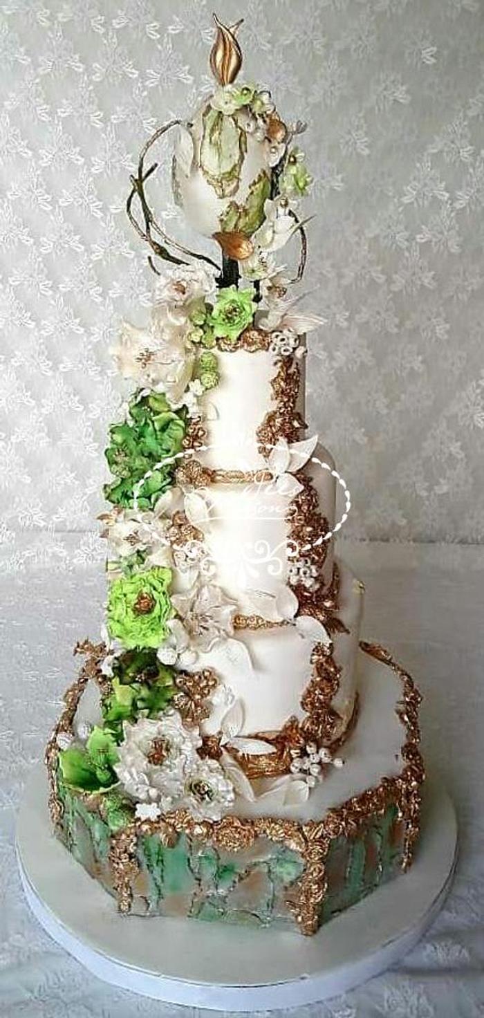 Floral engagement cake