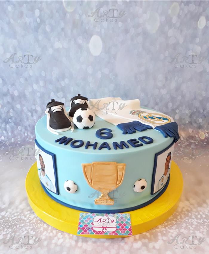 Real Madrid cake by Arty cakes 