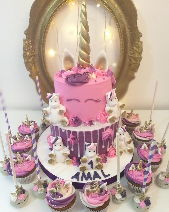 Purple unicorn cake