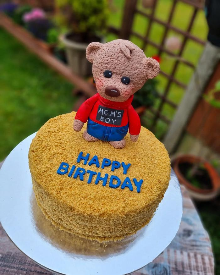 Honey cake with Teddy bear 