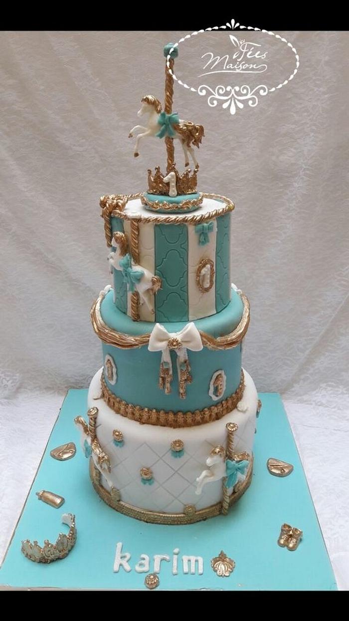 A carousel cake