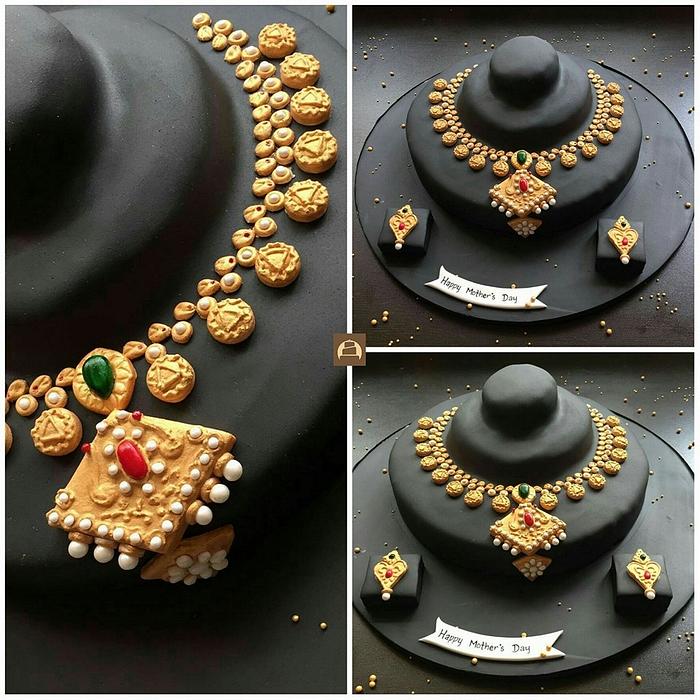 Jewellery Set Cake