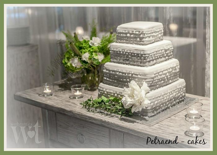 Gray wedding cake