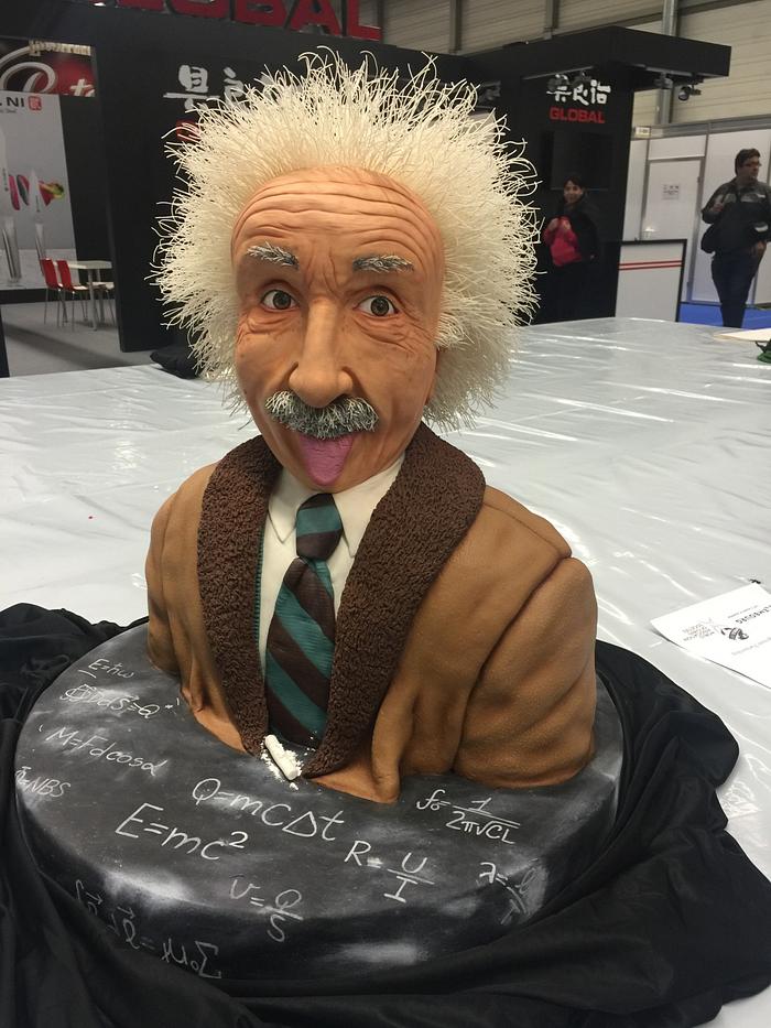 Albert Einstein Cake