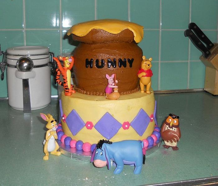 Winnie the Pooh and Friends cake