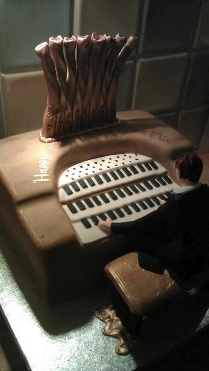 Church organ cake