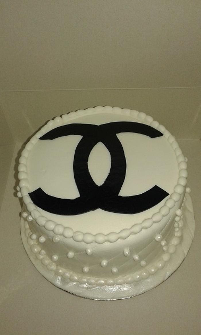 Coco Chanel for a girl- fashion lover.. - Decorated - CakesDecor