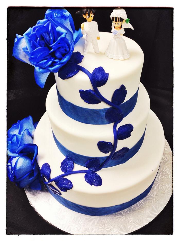 Blue roses wedding cake