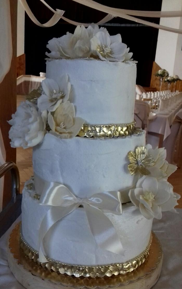 Wedding in white and gold