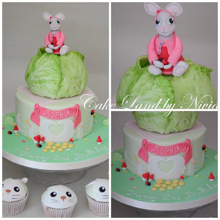 Lily rabbit birthday cake