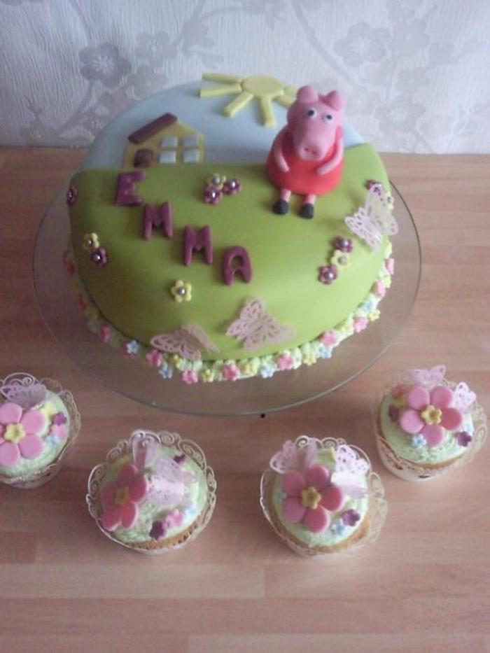 Peppa Pig cake and cupcakes