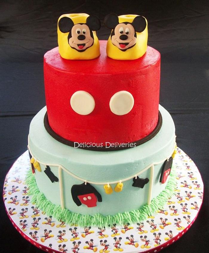 Mickey Mouse Clothesline Cake