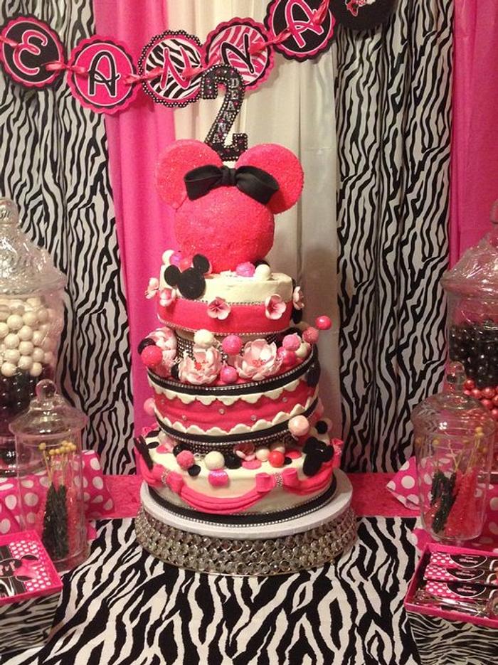A Minnie Mouse with Bling cake