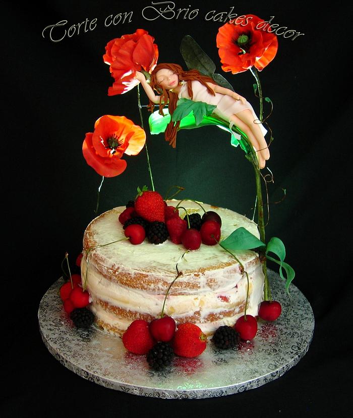 naked cake with poppies