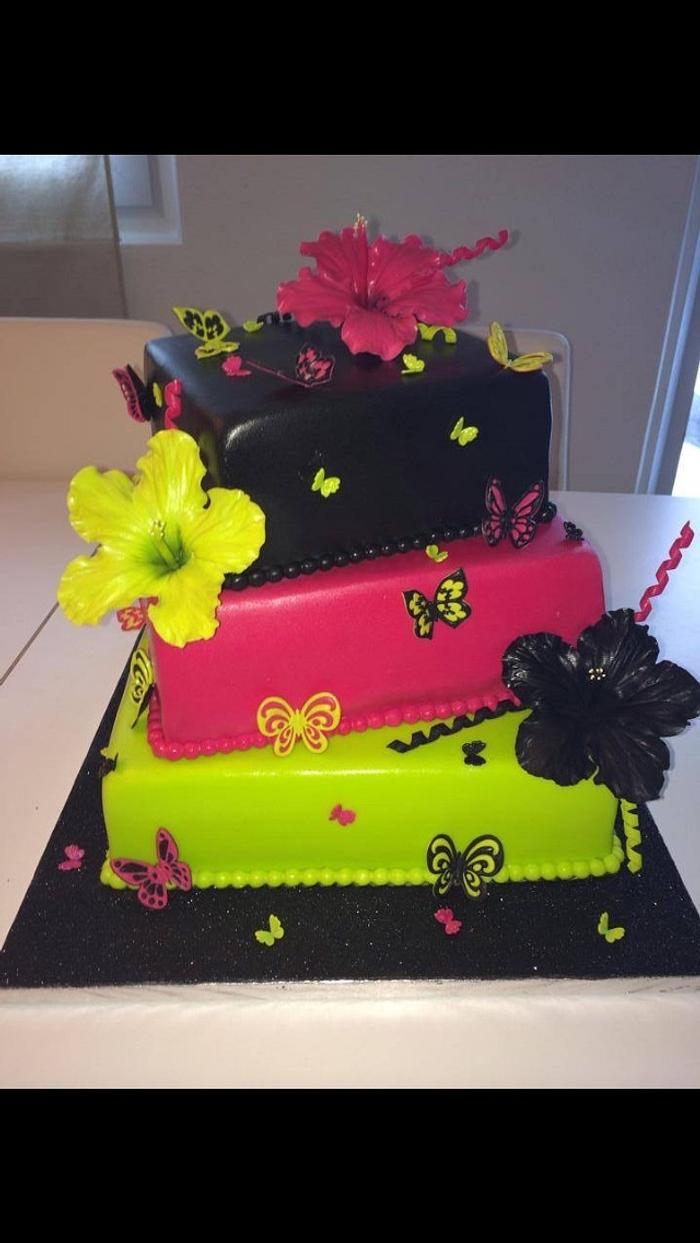 Cake with hibiscus and butterflies 