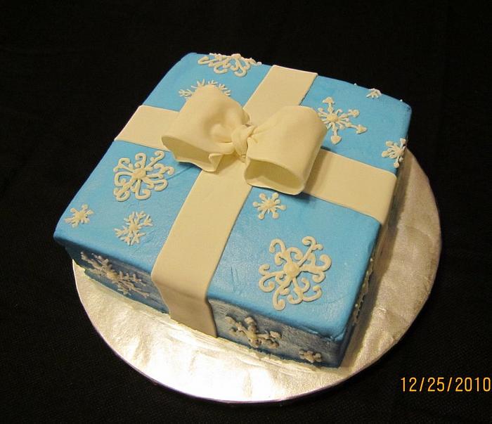 Snowflake Gift Cake