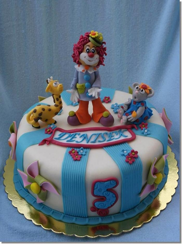 Cake with clown
