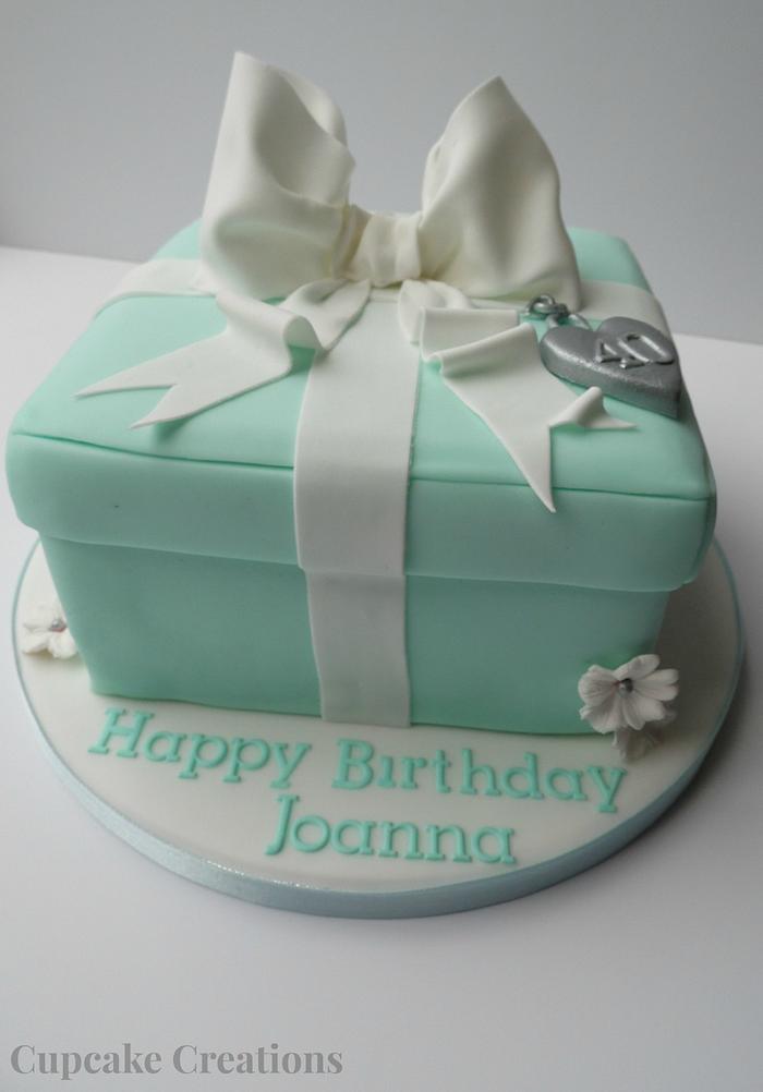 Tiffany style cake box