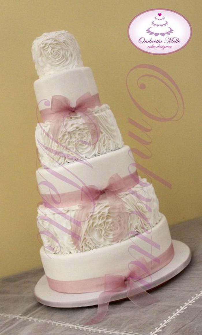 Wedding cake white ruffles