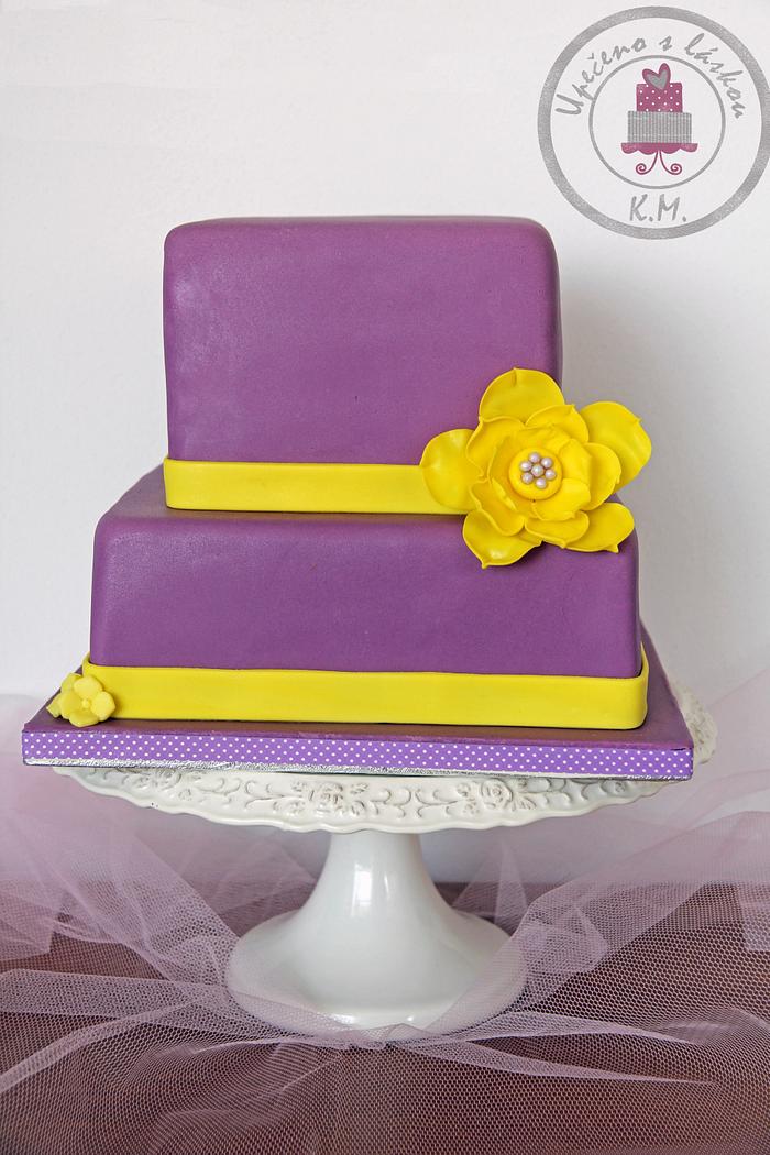 Violet and yellow square cake