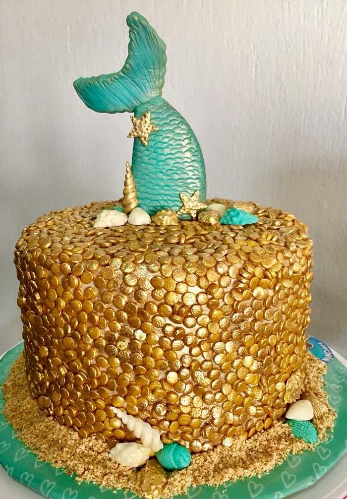 Mermaid tail golden sequin cake 