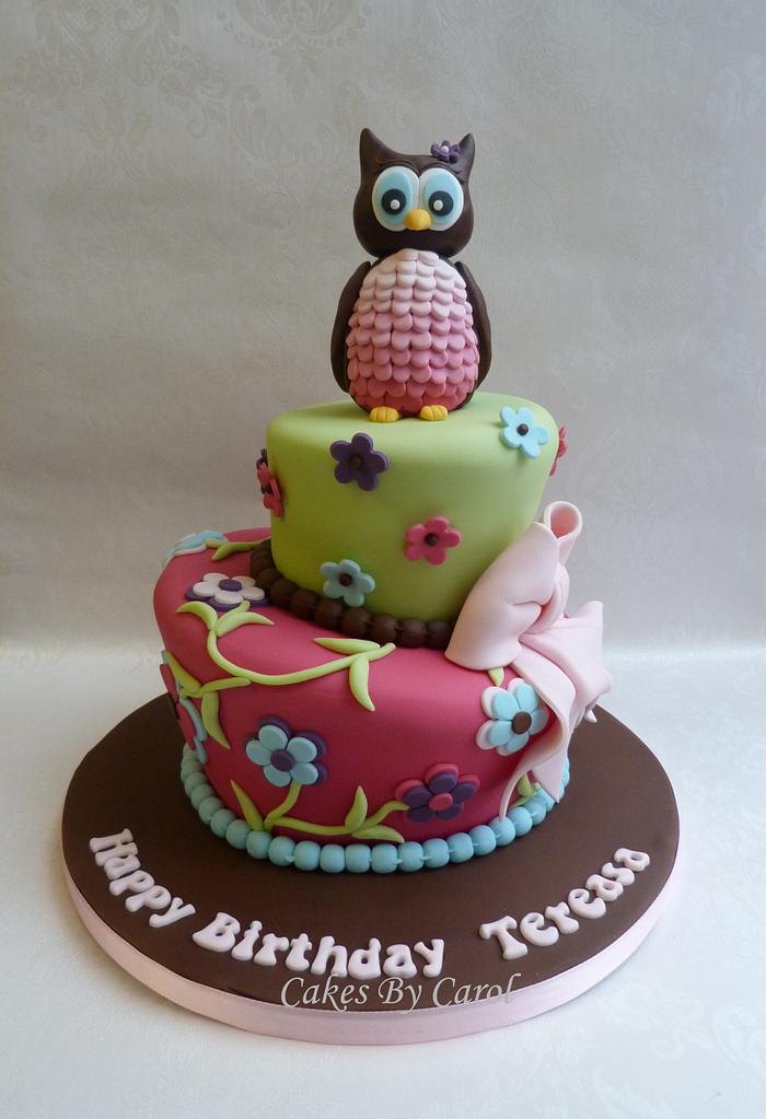 Owl Wonky Cake