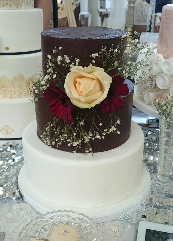 Naked Ganache Wedding Cake Decorated Cake By Divine Cakesdecor
