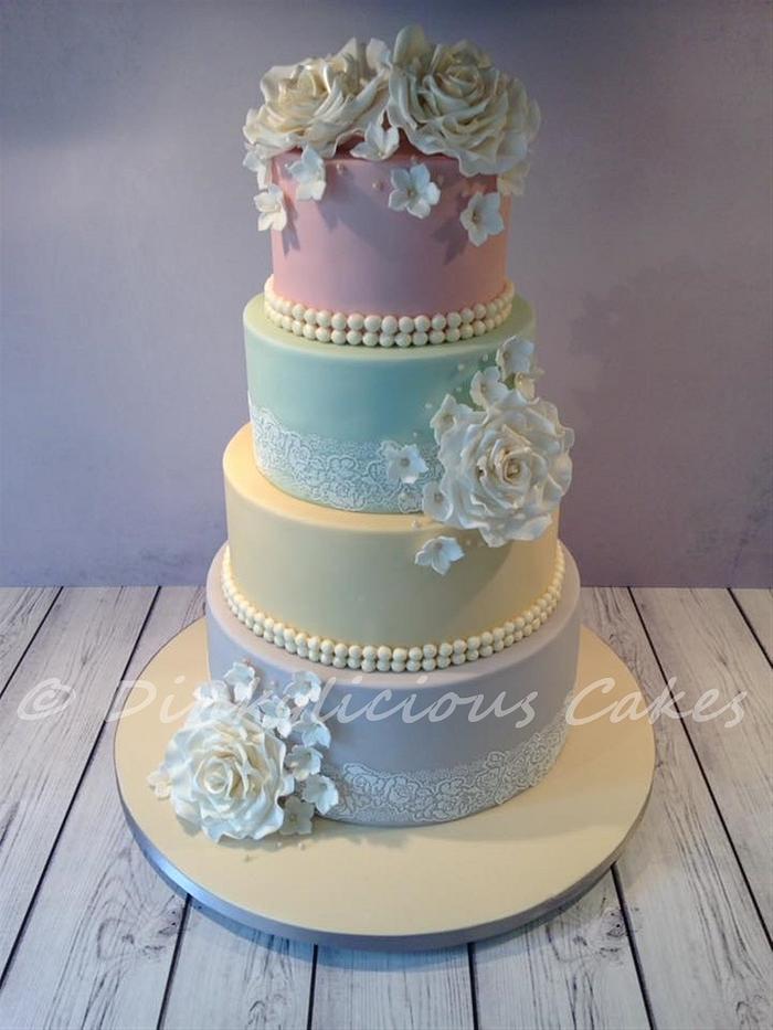 Vintage colours wedding cake