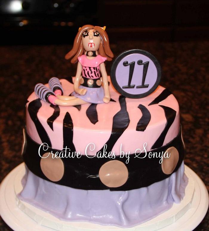 Monster High "Clawdeen" Birthday Cake