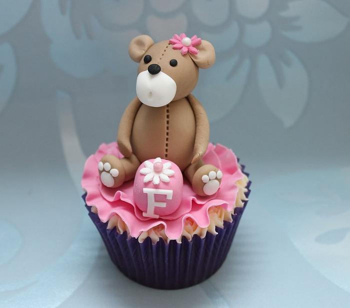Teddy cupcakes