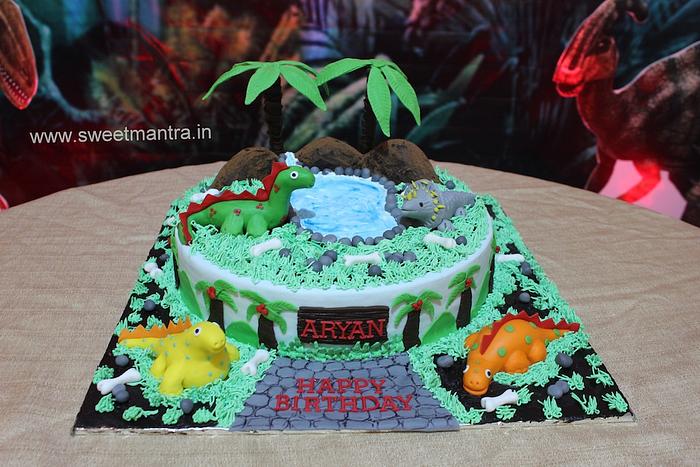 Dinosaur family cake