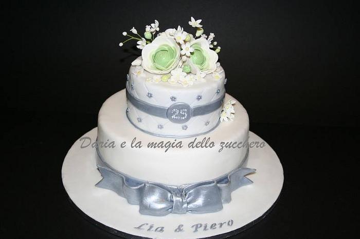 silver cake 25 wedding anniversary