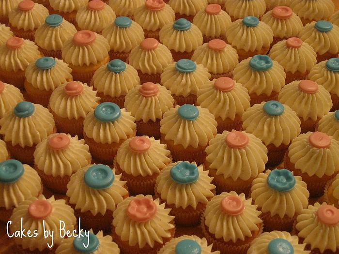 Mini Vanilla Bean Baby Shower Cupcakes
