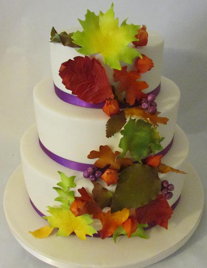 Autumnal wedding cake