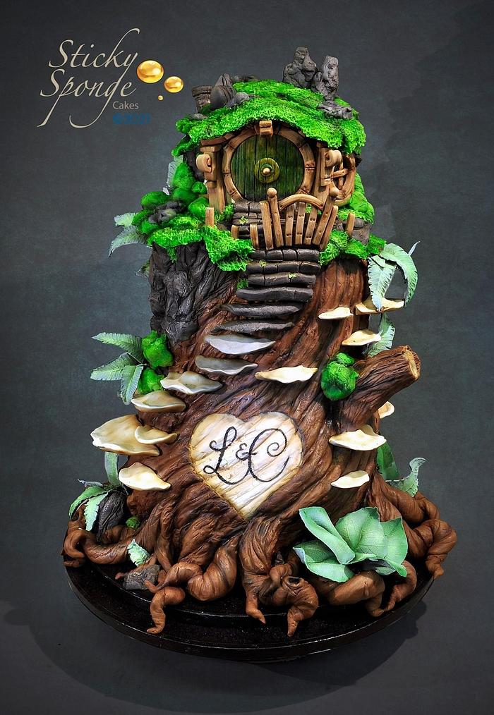 Hobbit tree wedding cake