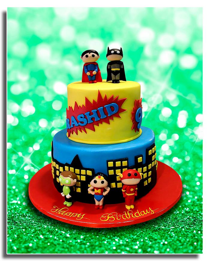 Baby superheroes cake